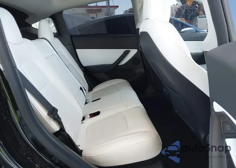 2022 Tesla Model Y Performance Dual Motor All-Wheel Drive from USA, damaged, VIN 7SAYGDEF0NF491586